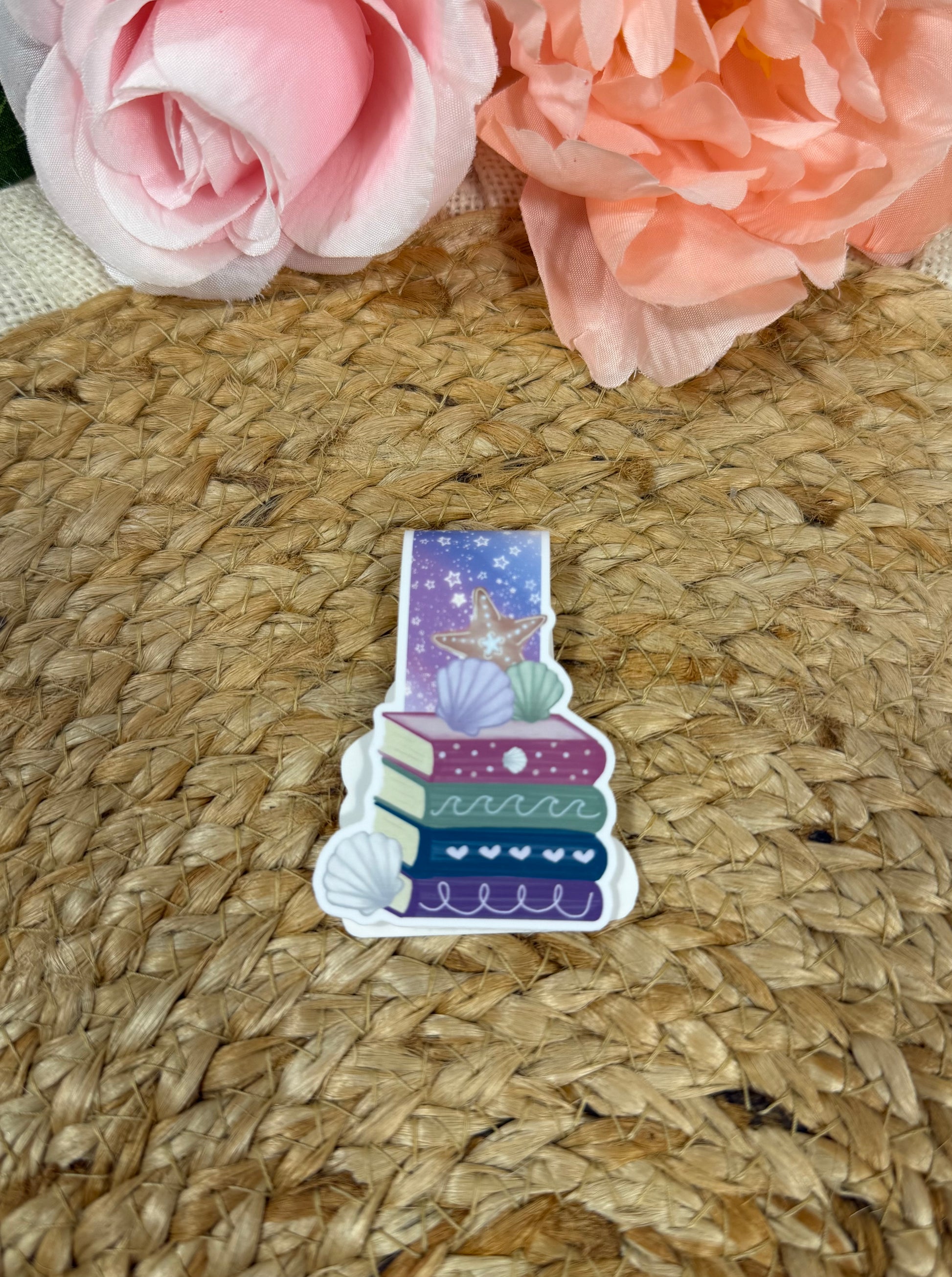 Beach Books magnetic bookmark featuring original Milabell Paper Co. artwork.